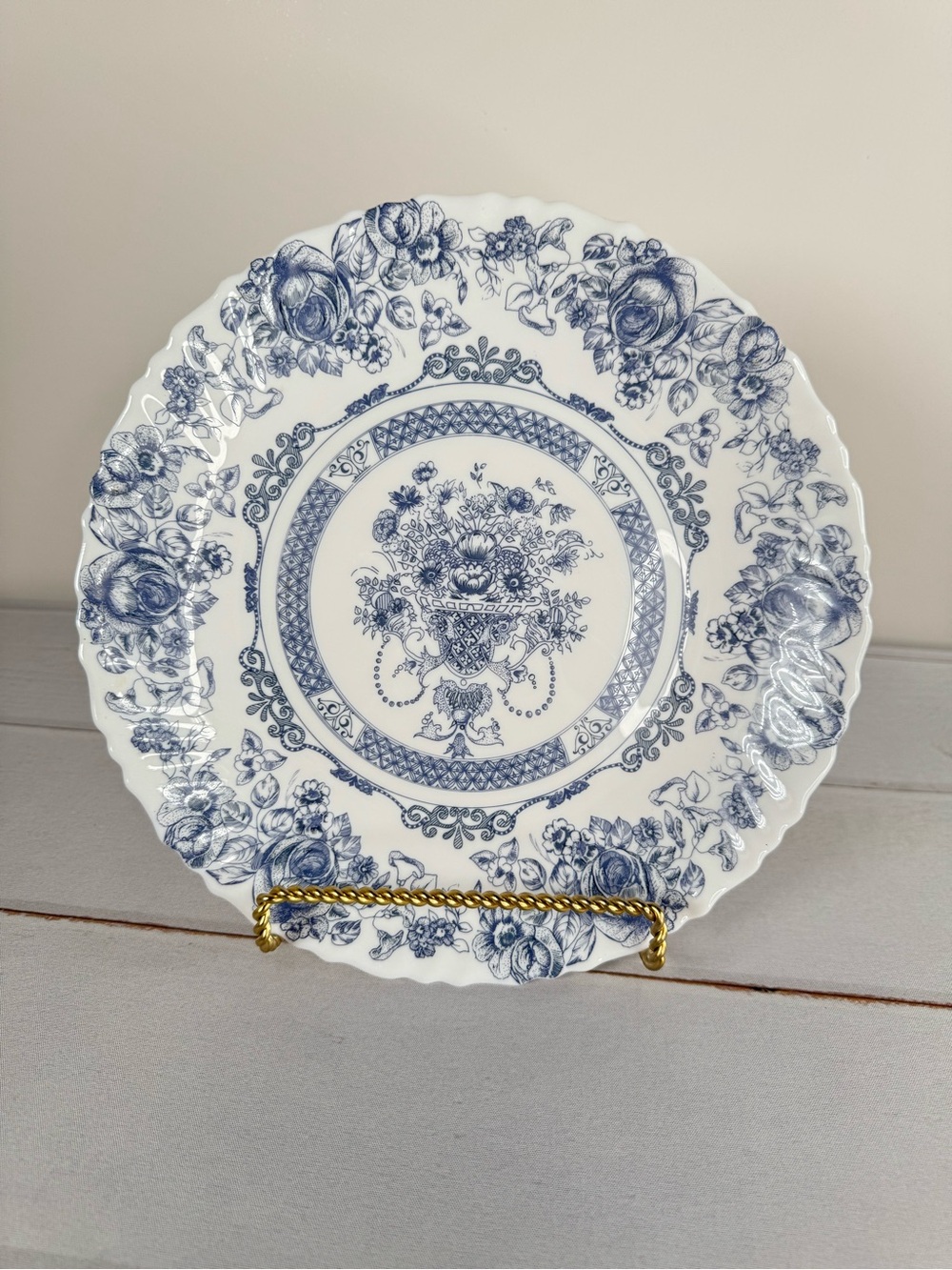 Vintage Arcopal France Blue & White Floral Toile Dinner Plates Set of 4